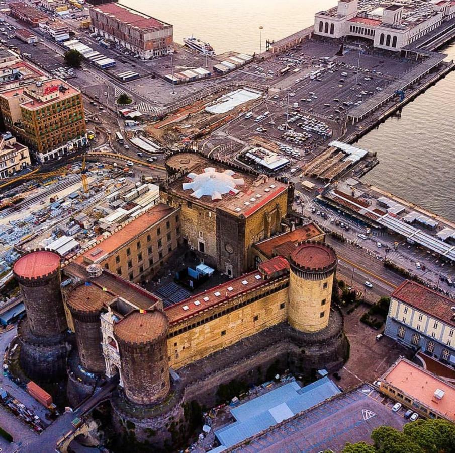 Apartmán Napoli A Chiaia Exteriér fotografie